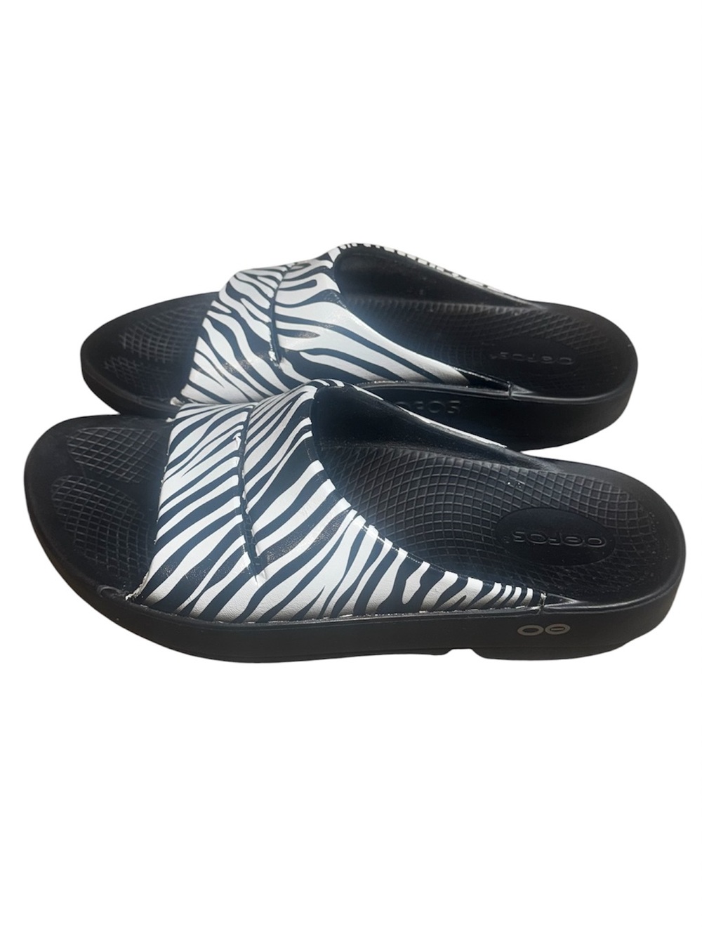 OOFOS OOahh Zebra Print recovery slide sandals. - Picture 2 of 7